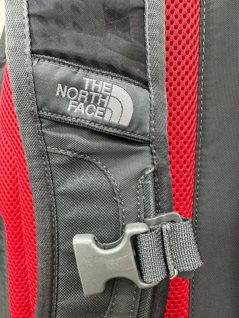 The North Face Recon Backpack Black Red Laptop Day Bag